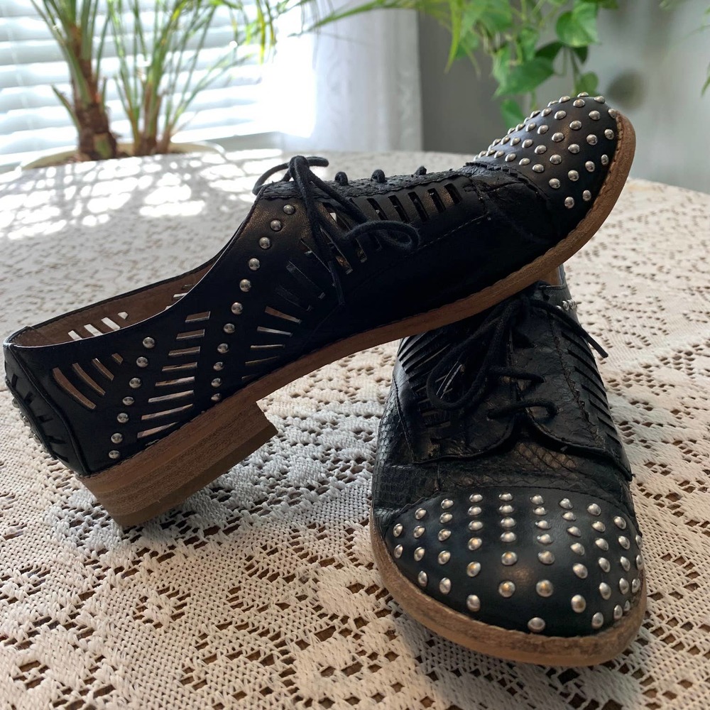 Sam‎ Edelman Studded Leather Shoes Women's Size 6.5